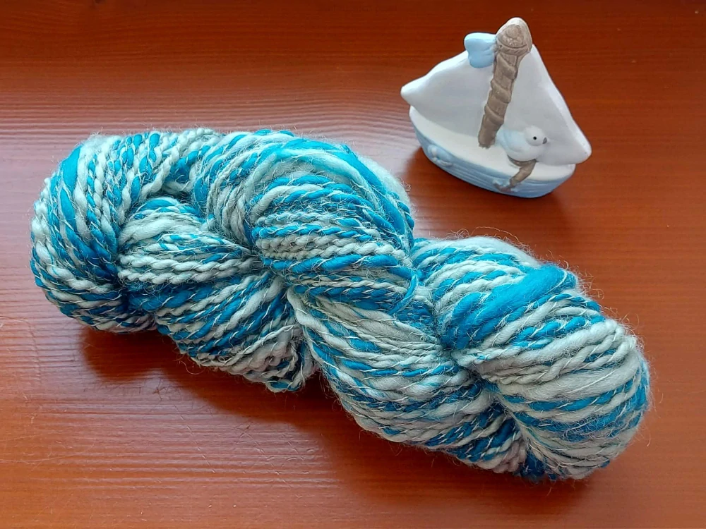 Tam,za mořem - ručně předená - 80 g/121 m
